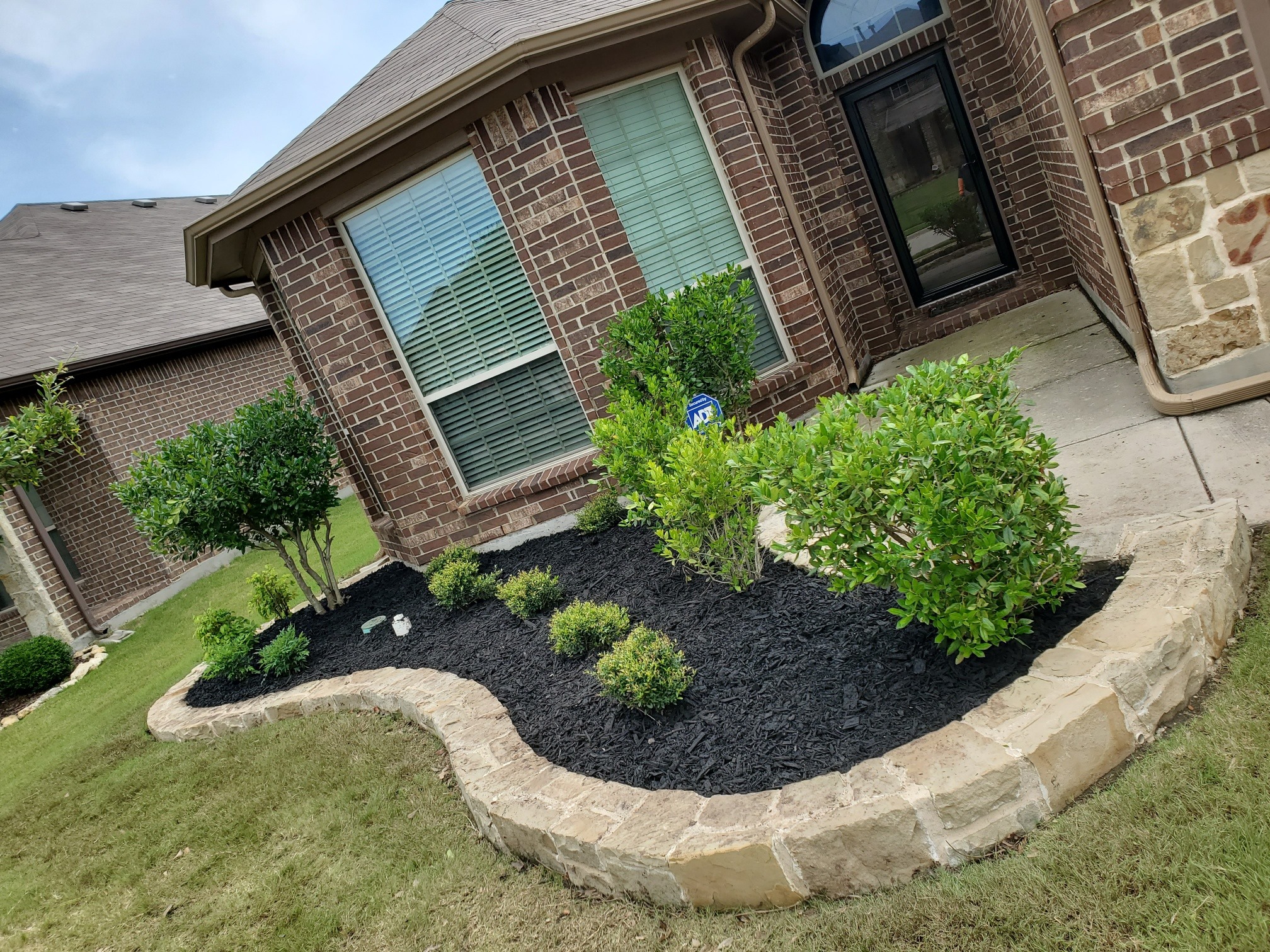 Top 10 Landscapers in North Texas | Custom Home Building